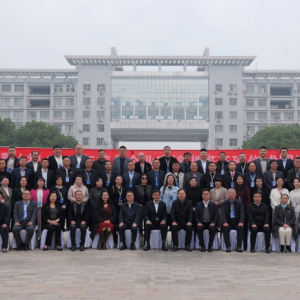 皖北企業(yè)家研修班在阜陽(yáng)師范大學(xué)正式開(kāi)班